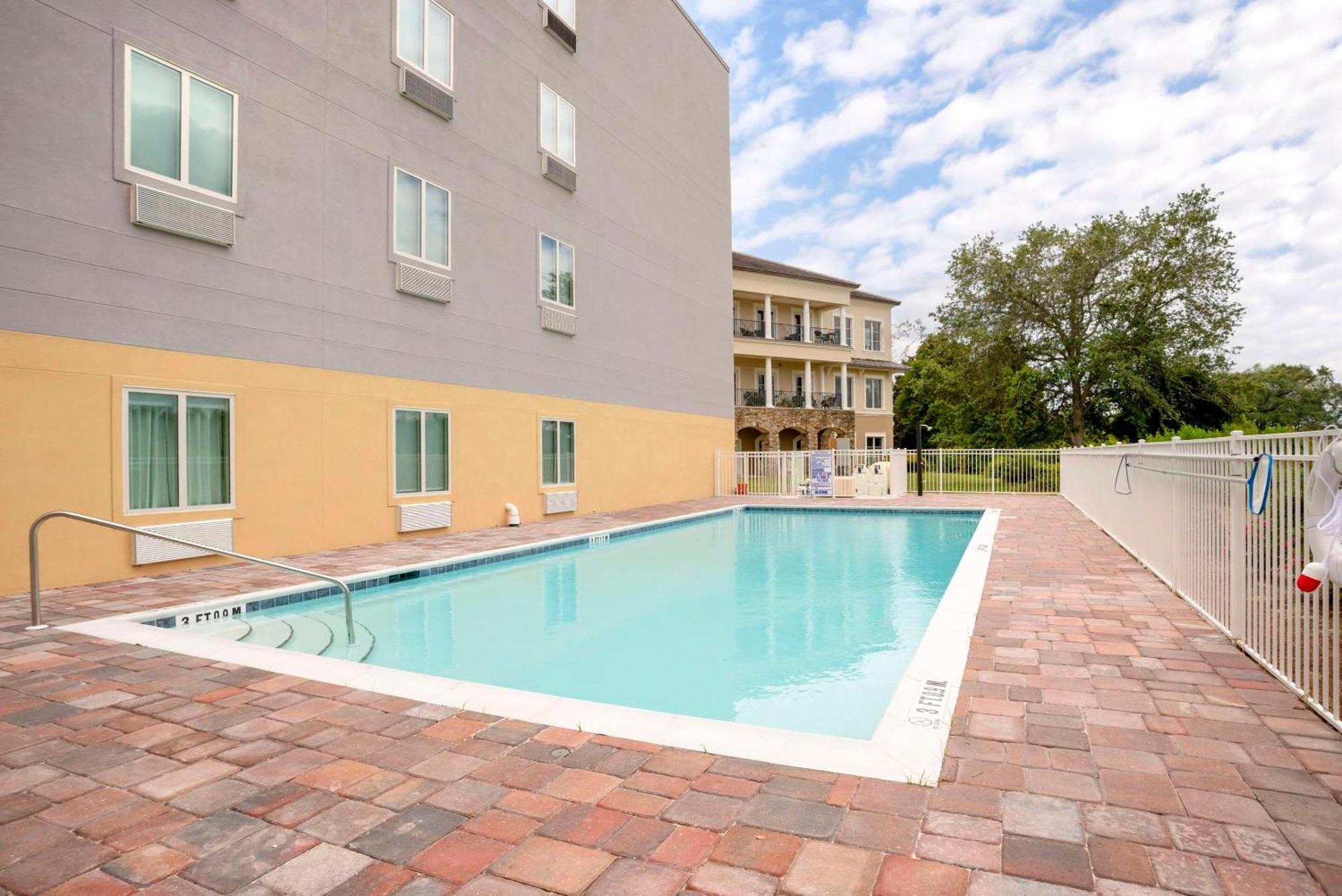 Comfort Inn & Suites Destin Near Henderson Beach Miramar Beach Exterior foto